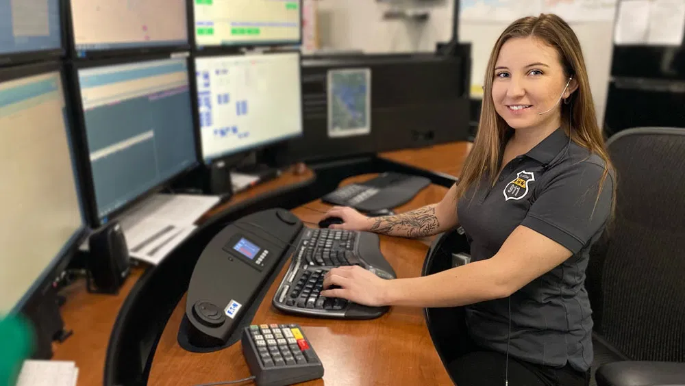 How Do You Become A 911 Dispatcher