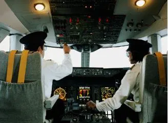 How to Become an Aircraft Pilot: Steps and Requirements