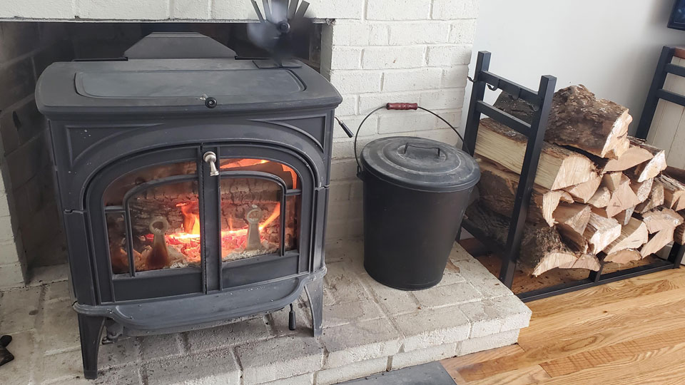 What You Need to Know About Wood Pellet Fireplaces