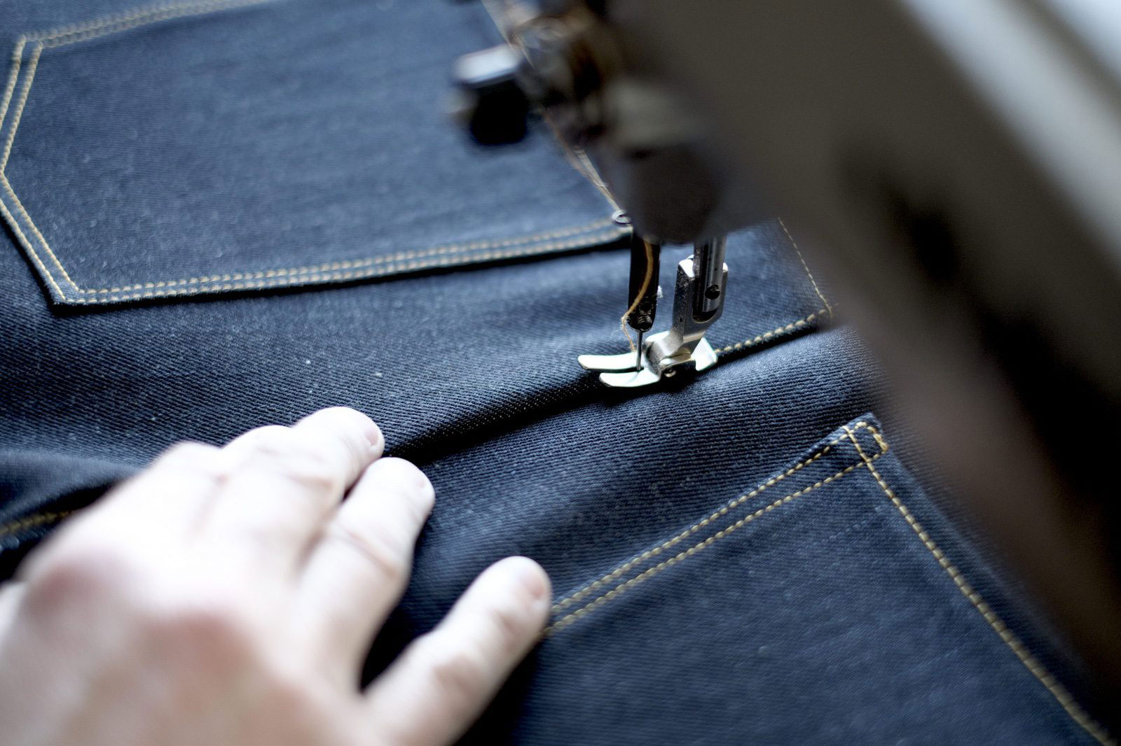 how is denim made _09a50afe 0582 4340 b449 efcc3dddc49c