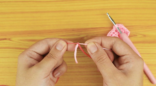 how to connect yarn when crocheting_d10f10f1 8cc7 47e4 bb22 d21e7911e9ab