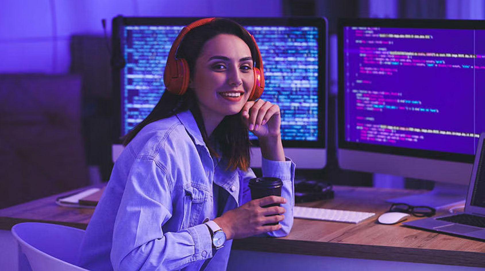 what does a coder do_0d97dd70 8828 4d70 9643 f3cd97dad679
