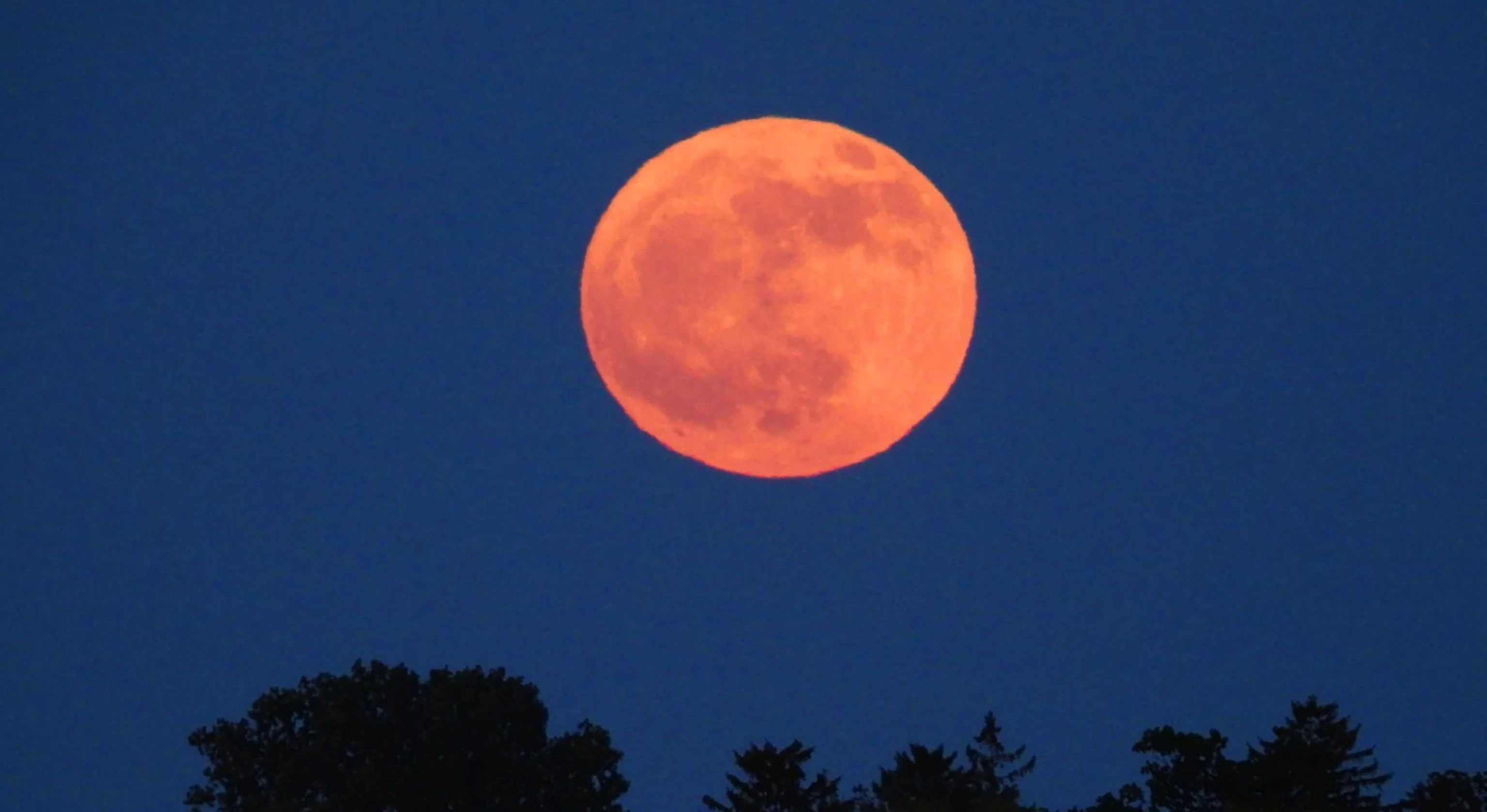 when does the strawberry moon happen_1b5f8955 c055 40c2 acba c37ec36cb45d