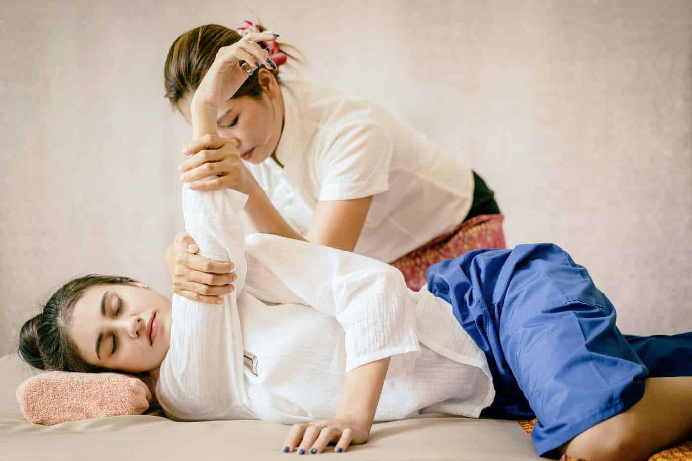 japanese shiatsu massage for wellbeing_b4e2cee9 d16f 4d8d 9654 f664939d51ca