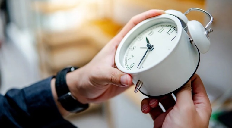 1773072698863_How to Prepare for the Start and End of Daylight Saving Time2