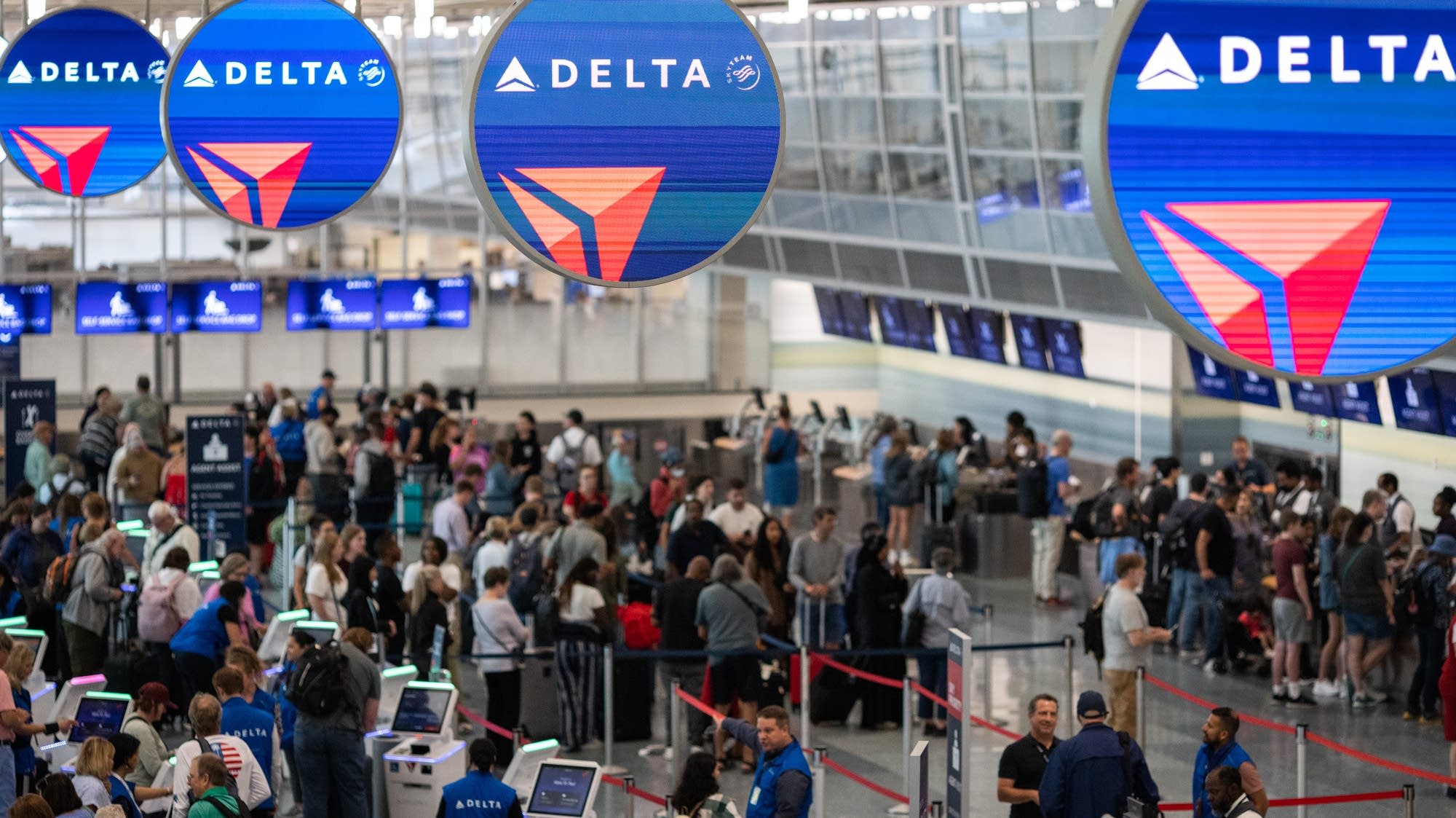 MSP Airport Flight Cancellations: Over 600 Flights Canceled Amid Winter Storm