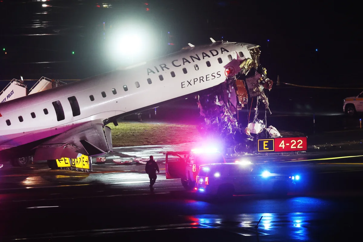 1774539714153_laguardia crash