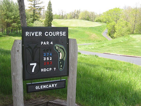 1776094953809_600px Wisconsin_golf_hole_sign