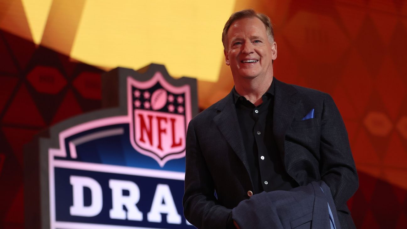 How the NFL Draft Works: Order, Rounds, Trades and Rules Explained