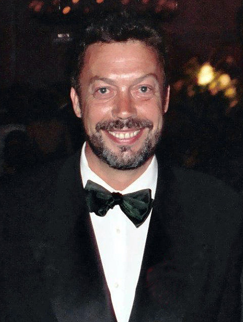 1788101696726_Tim_Curry_cropped_ 28cropped 29