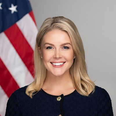1792340559600_Official_portrait_of_Karoline_Leavitt _2025